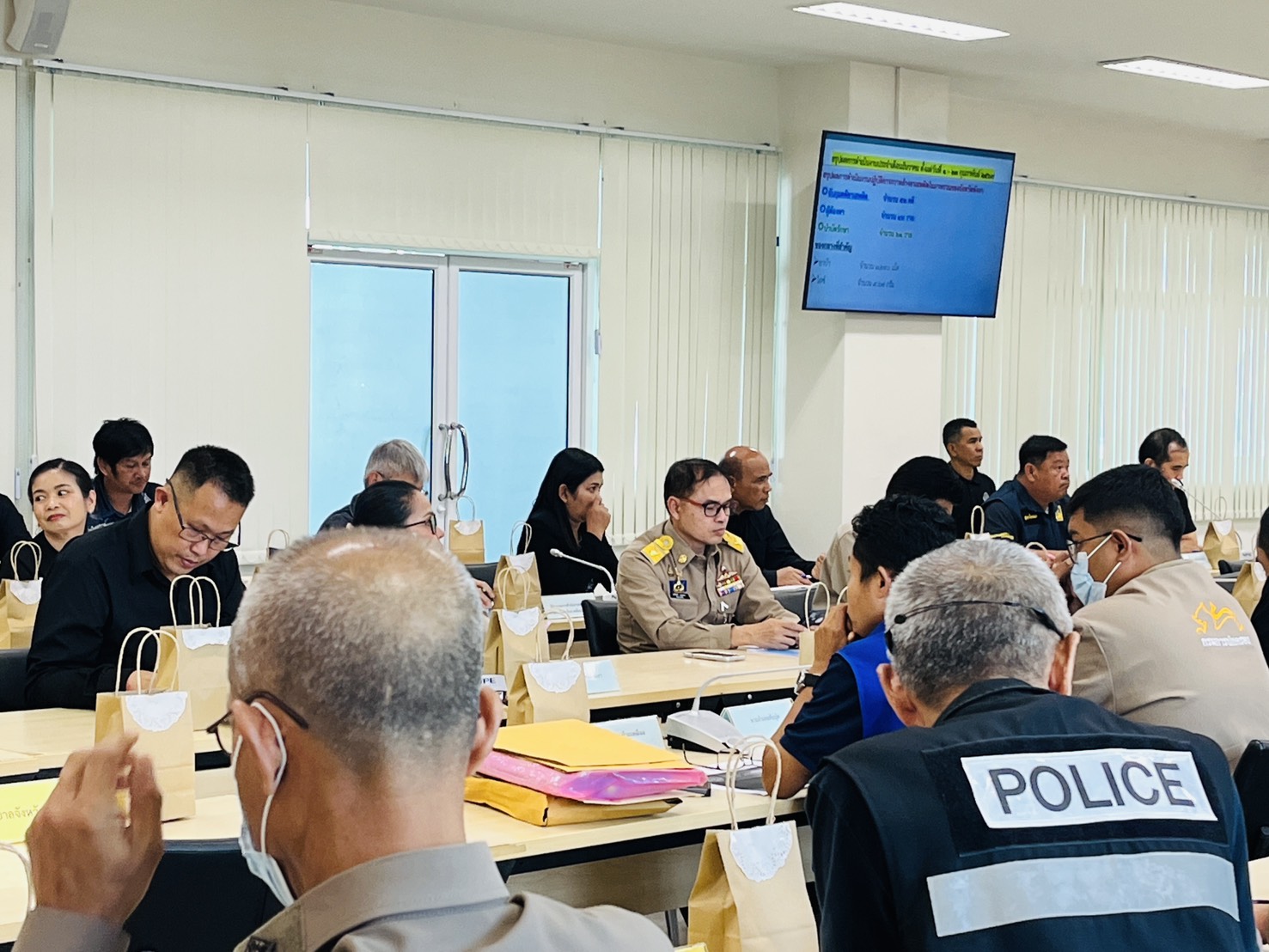 พช.พังงา ร่วมประชุมคณะกรรมการรักษาความมั่นคงและความสงบเรียบร้อยระดับจังหวัดและคณะกรรมการศูนย์อำนวยการป้องกันและปราบปรามยาเสพติดจังหวัดพังงา ครั้งที่ 2